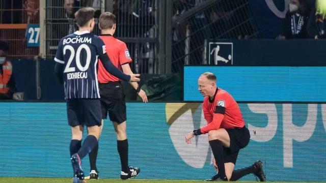 Kaiyun开云中国官网-波鸿激进球迷毁掉比赛 德国足坛类似“前科”累累！